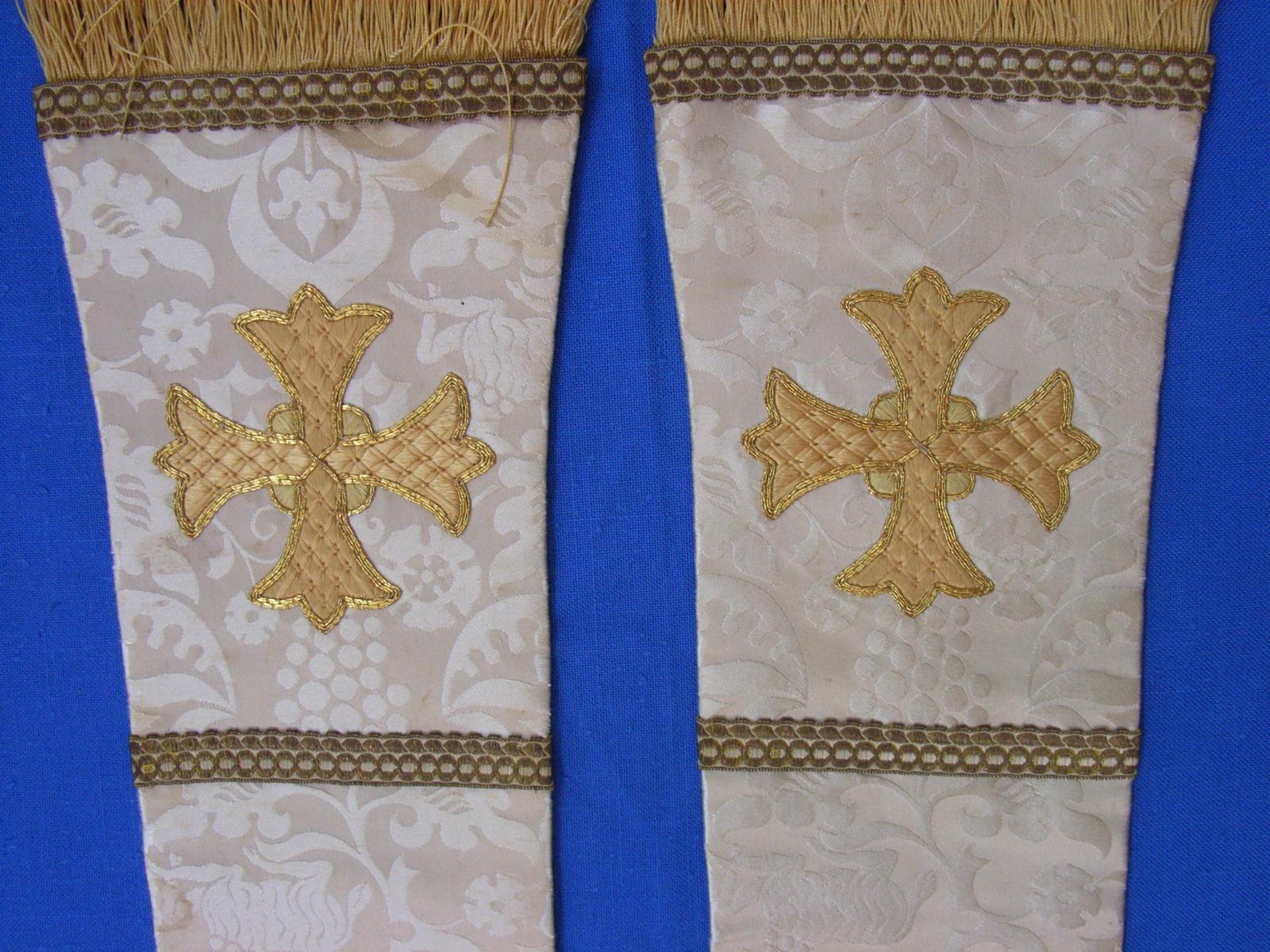 Goldwork stole closeup