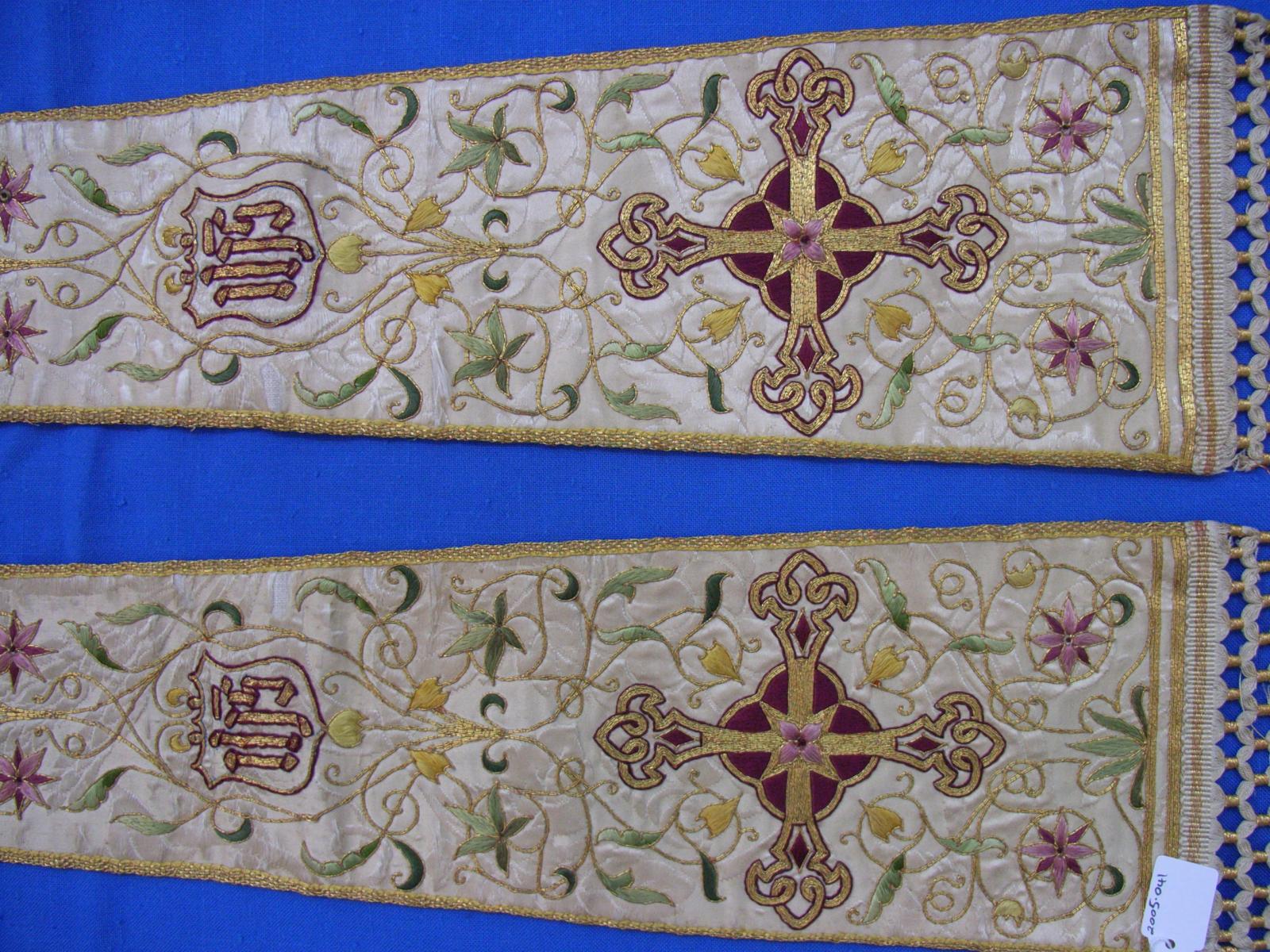 Goldwork stole closeup