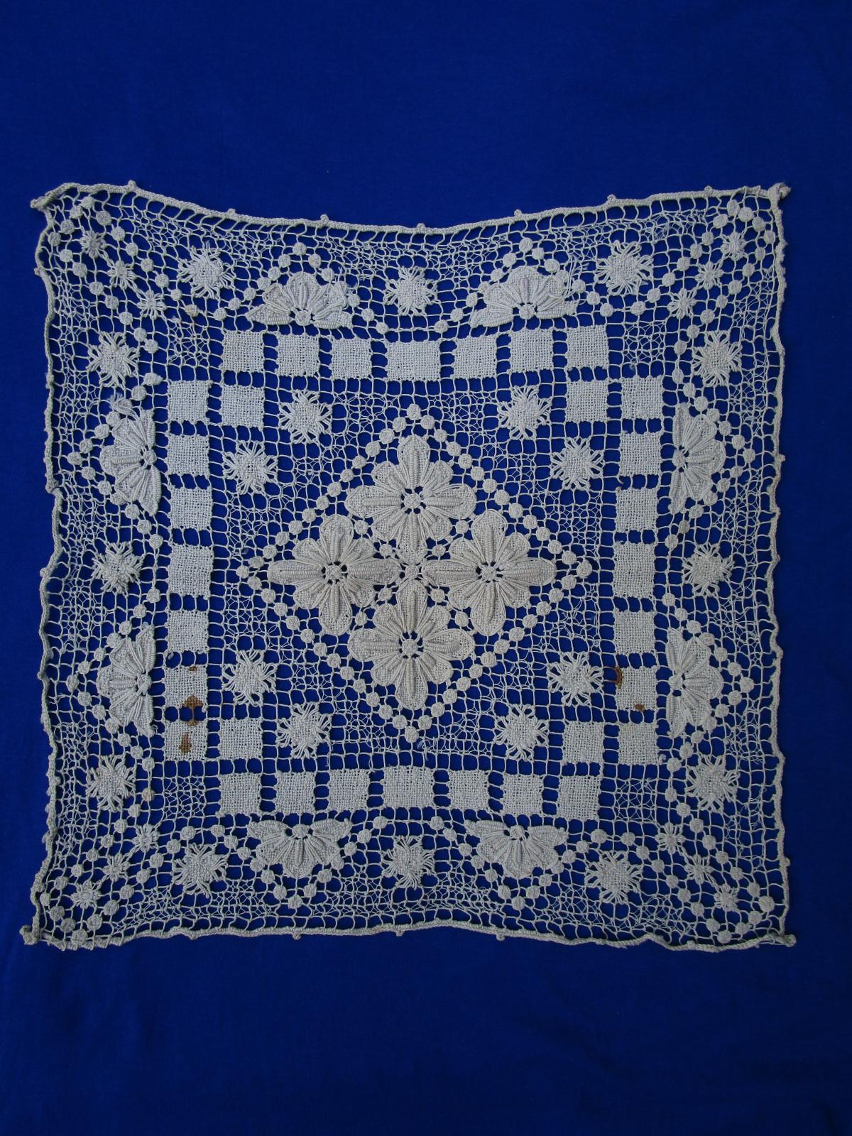 Knotting tray cloth