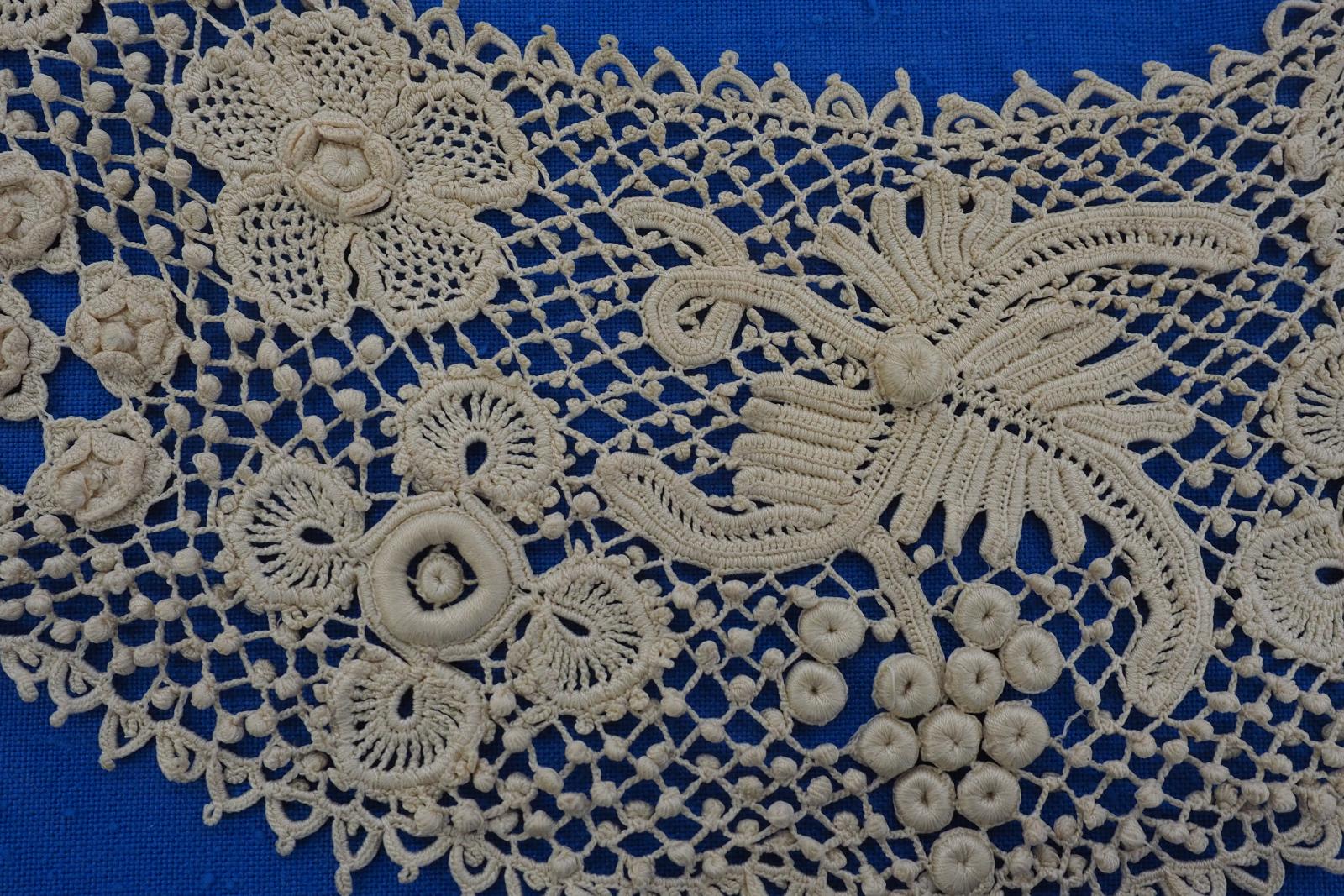 Irish crochet collar detail