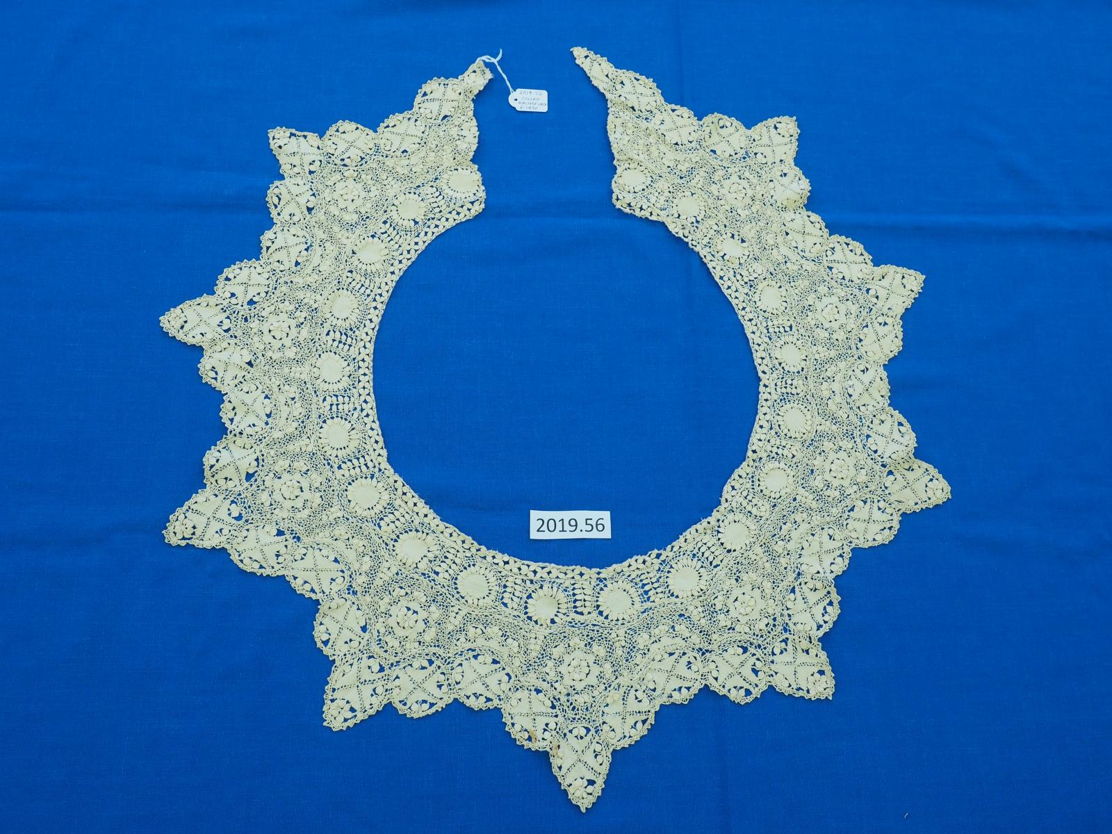 2019.56 Maltese lace collar