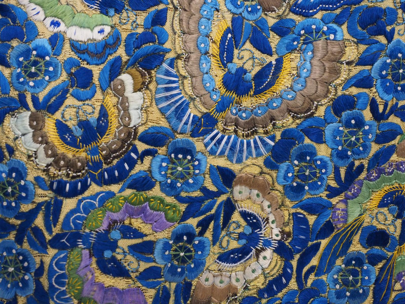 Chinese skirt front detail