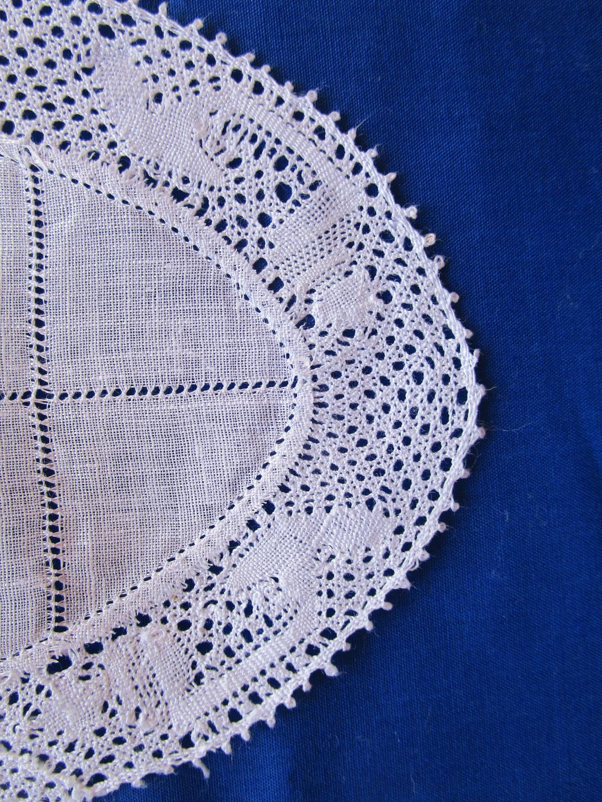 Bobbin lace mat closeup