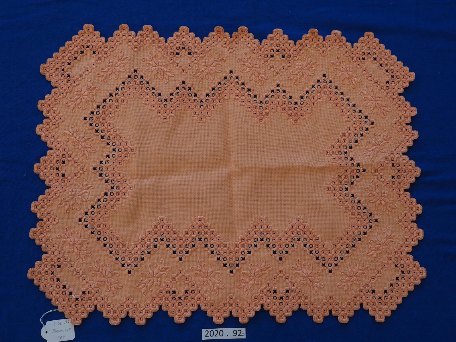 Hardanger mat