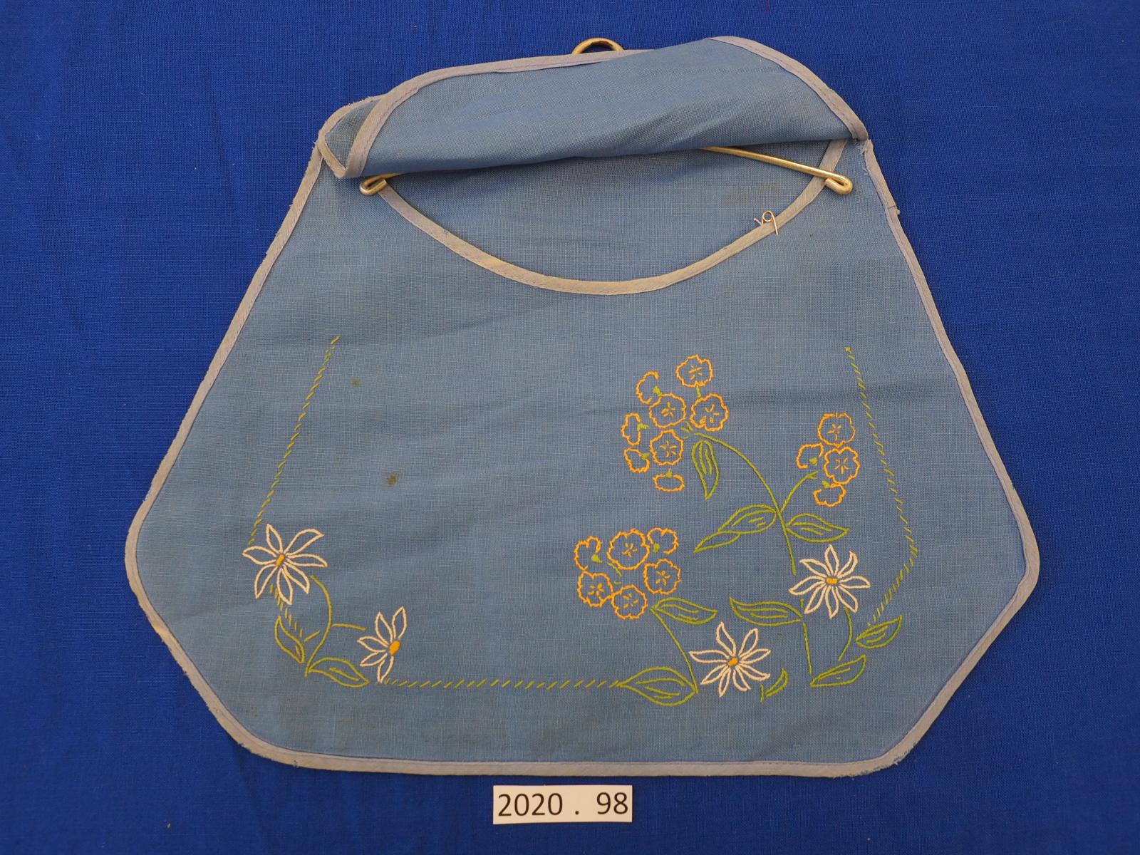 Handkerchief sachet