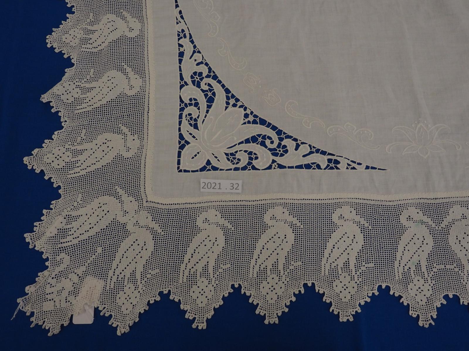 Filet crochet tea cloth corner detail