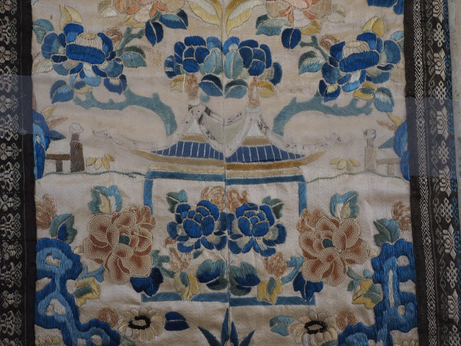 Chinese embroidery detail