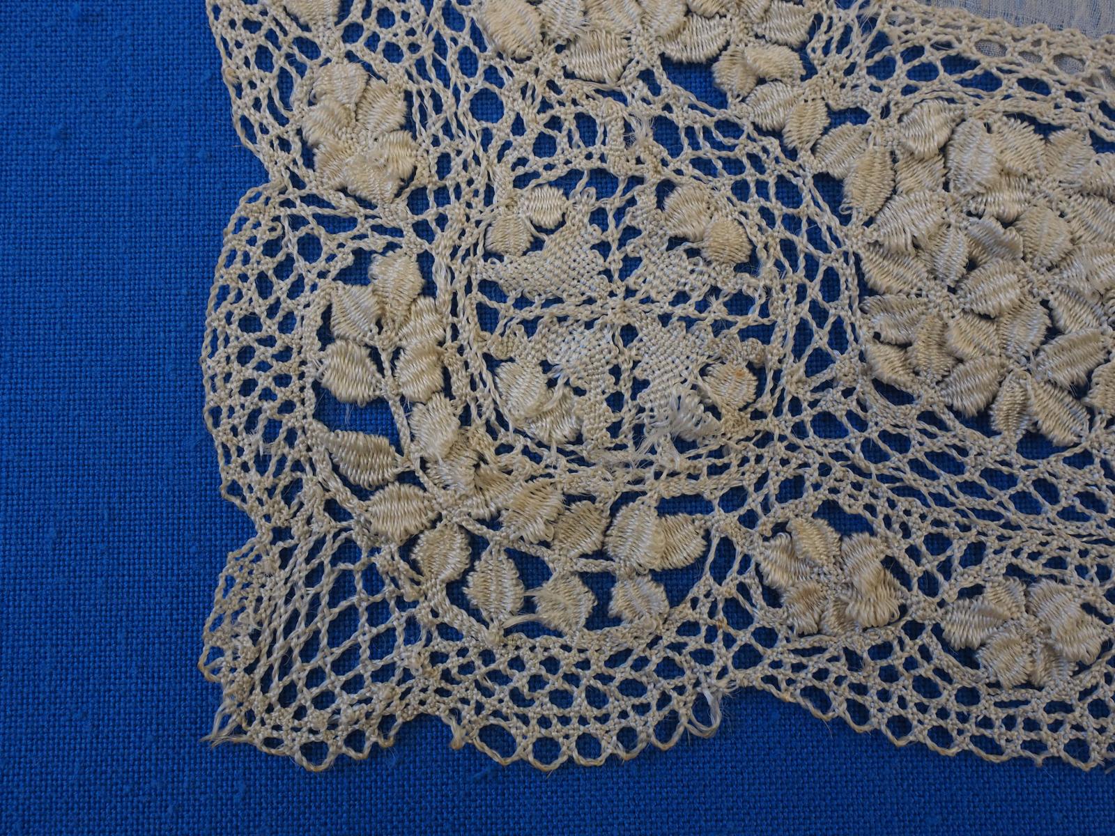 Maltese lace detail