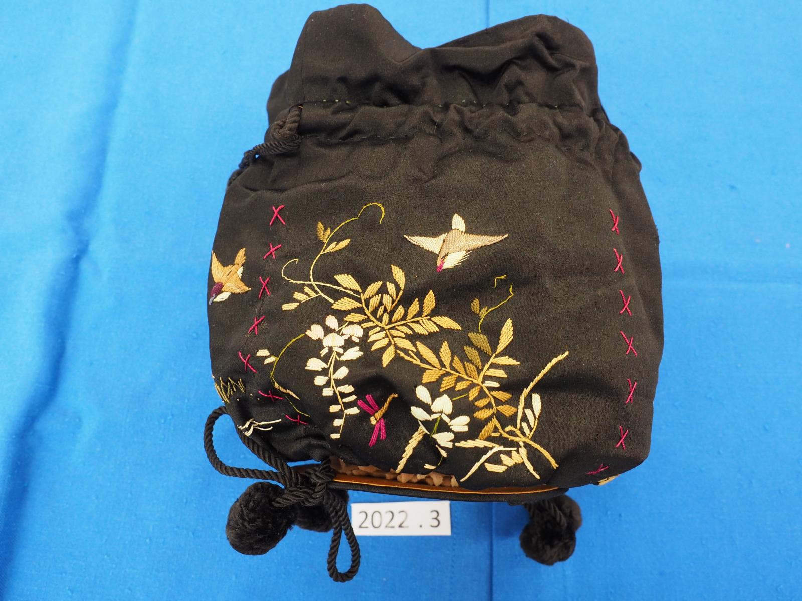 Embroidered bag