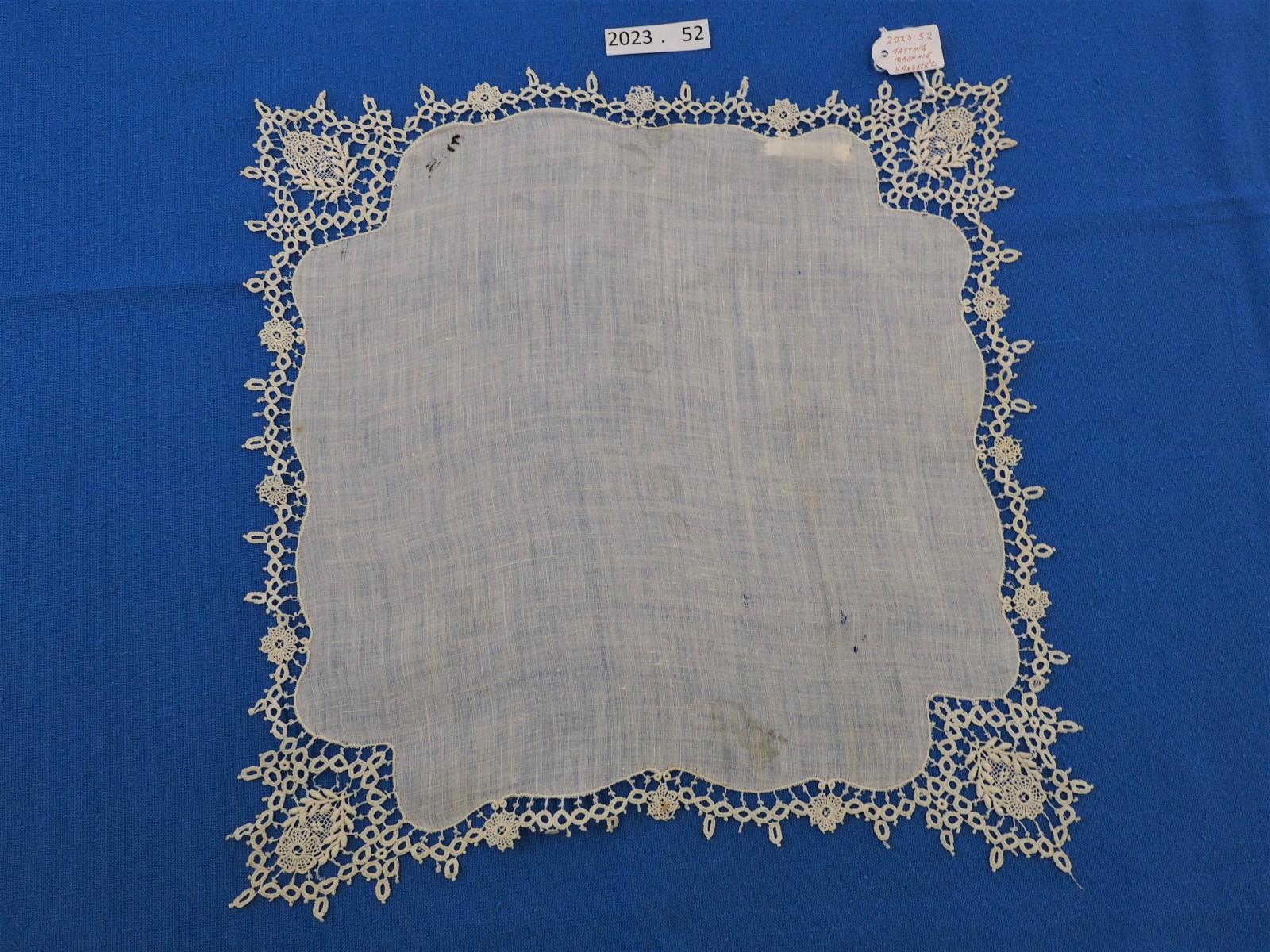 Machine lace handkerchief emulating tatting