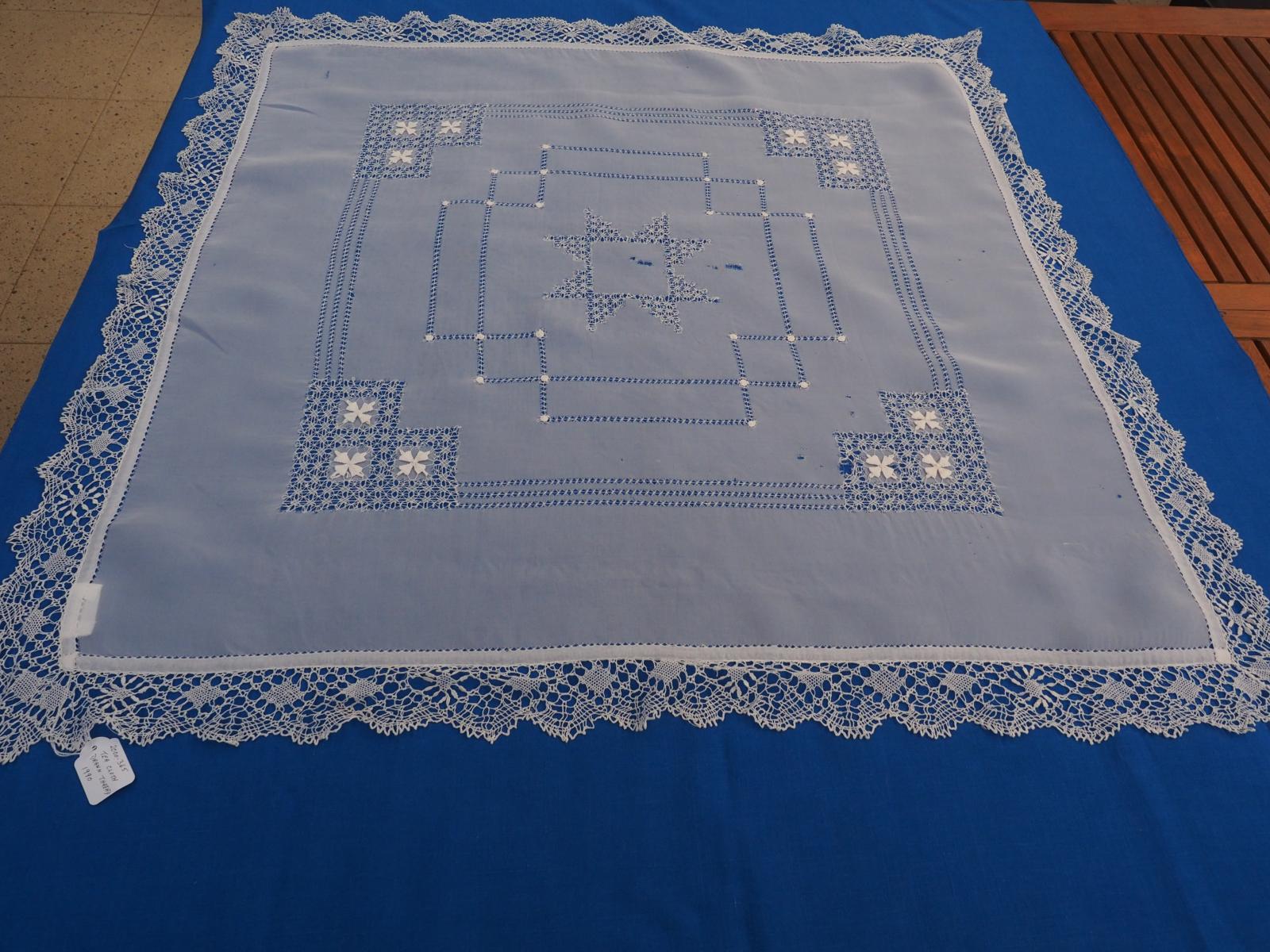 Drawn thread cloth