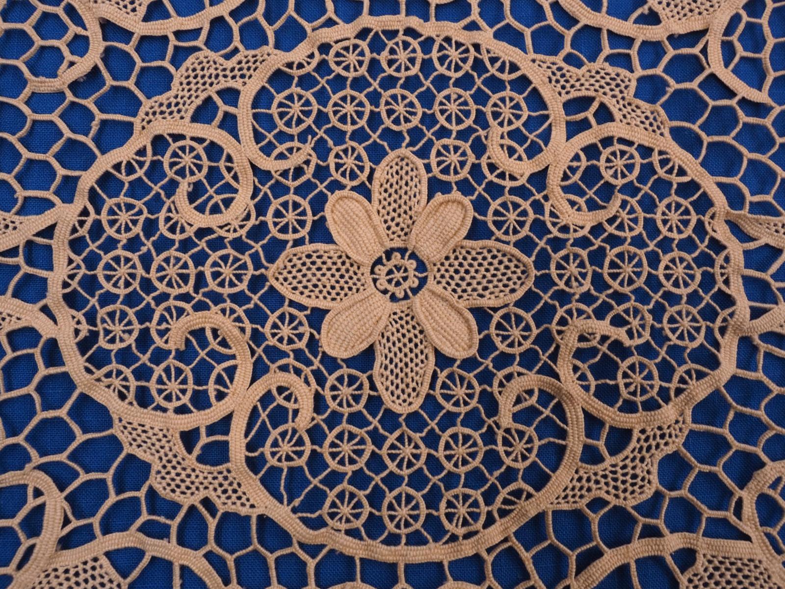 Needle lace tray cloth detail