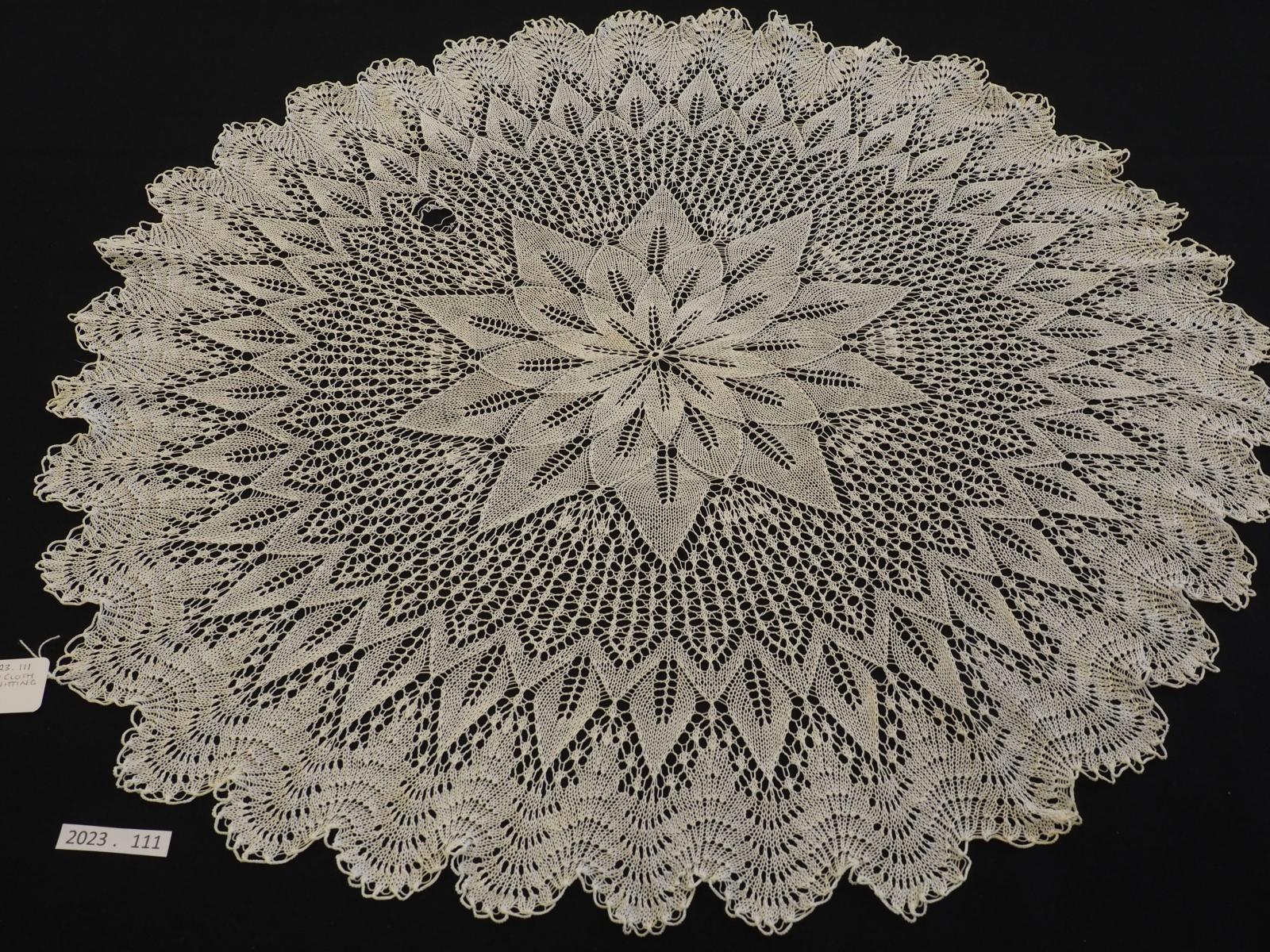 Knitted tea cloth