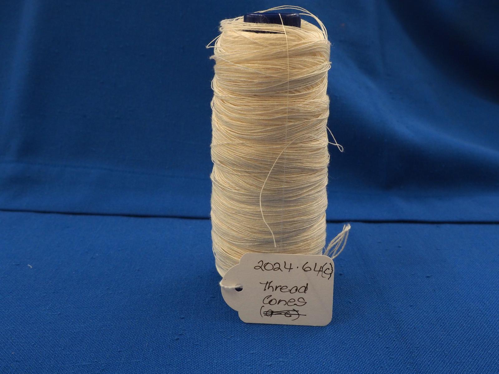 Cone of linen thread