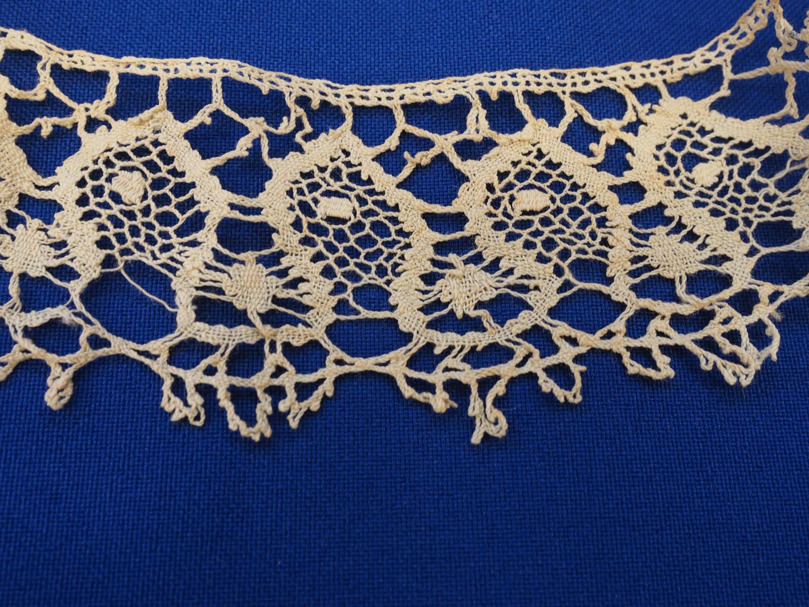 Bedfordshire lace cuff  detail