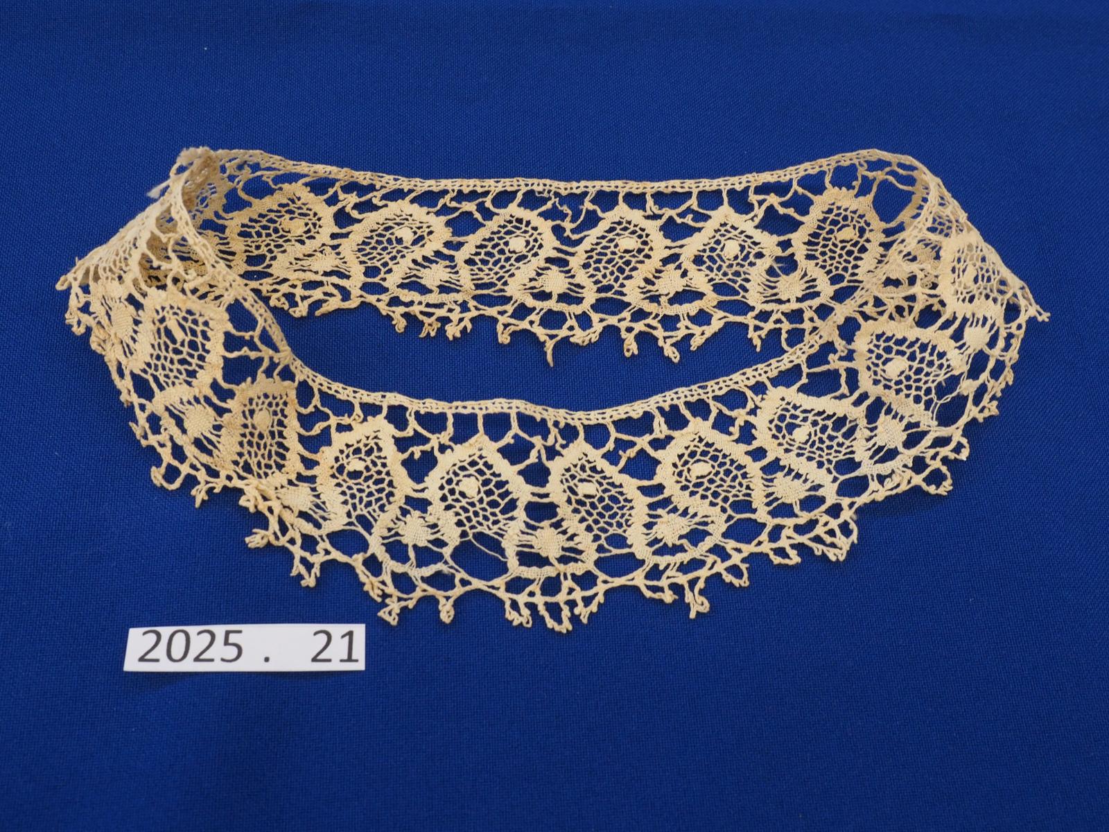 Bedfordshire lace cuff