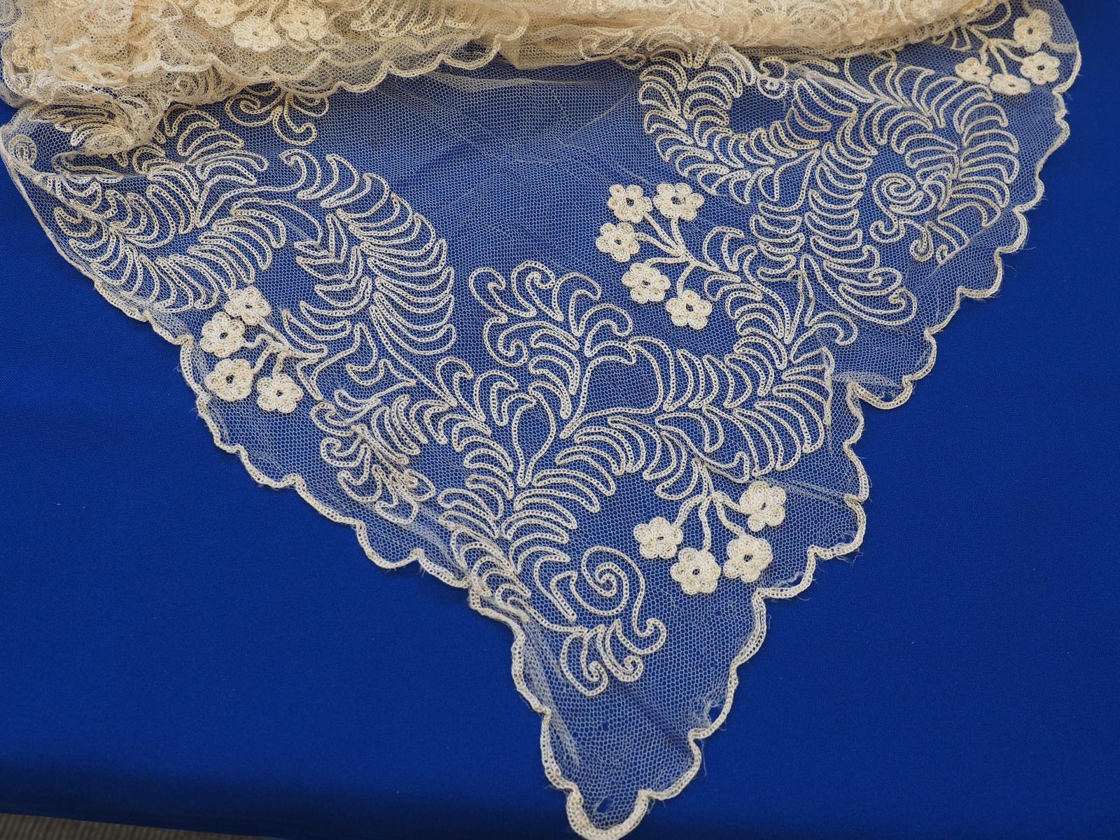 Tambour embroidered shawl detail