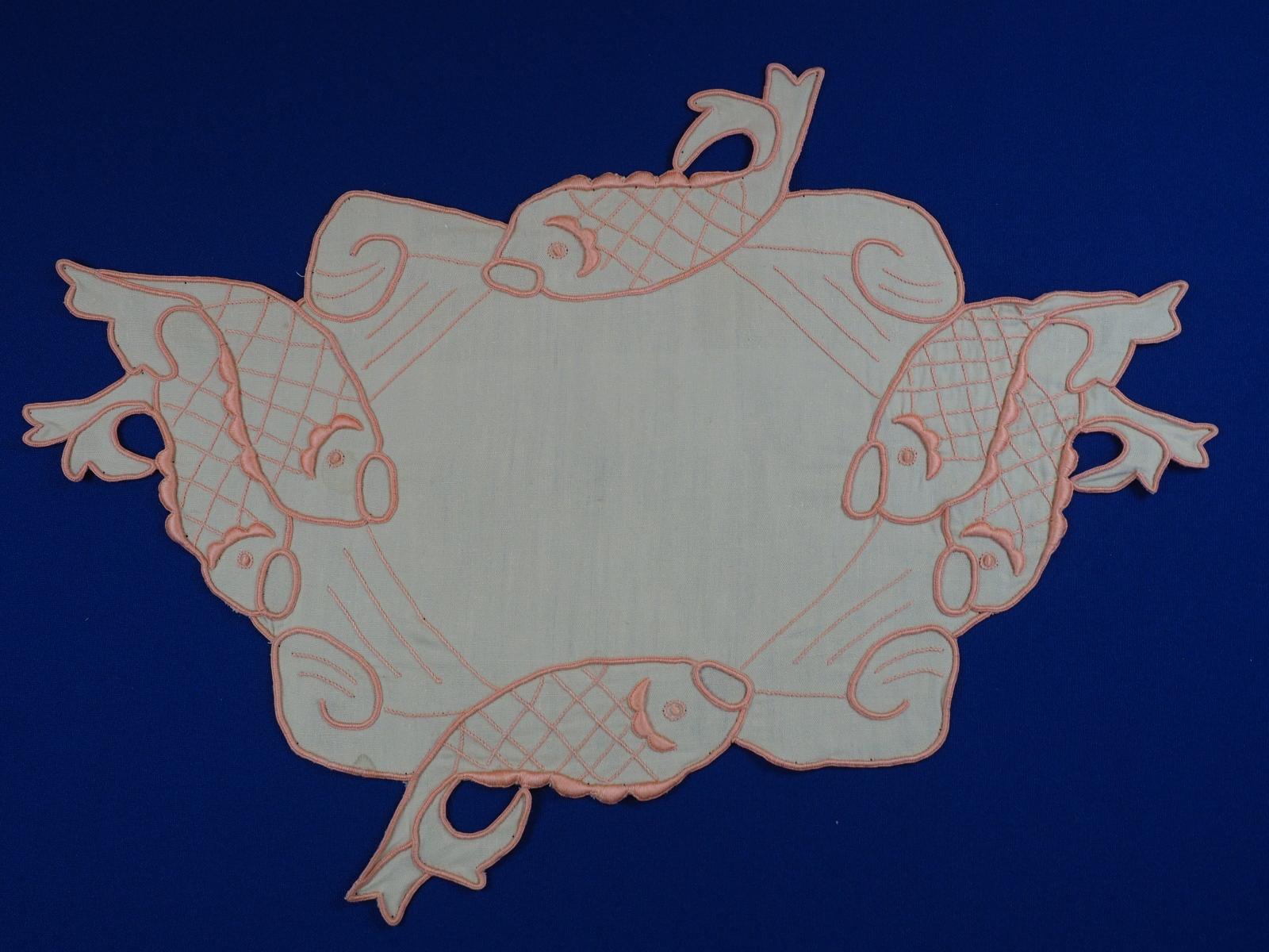 Madiera embroidered mat