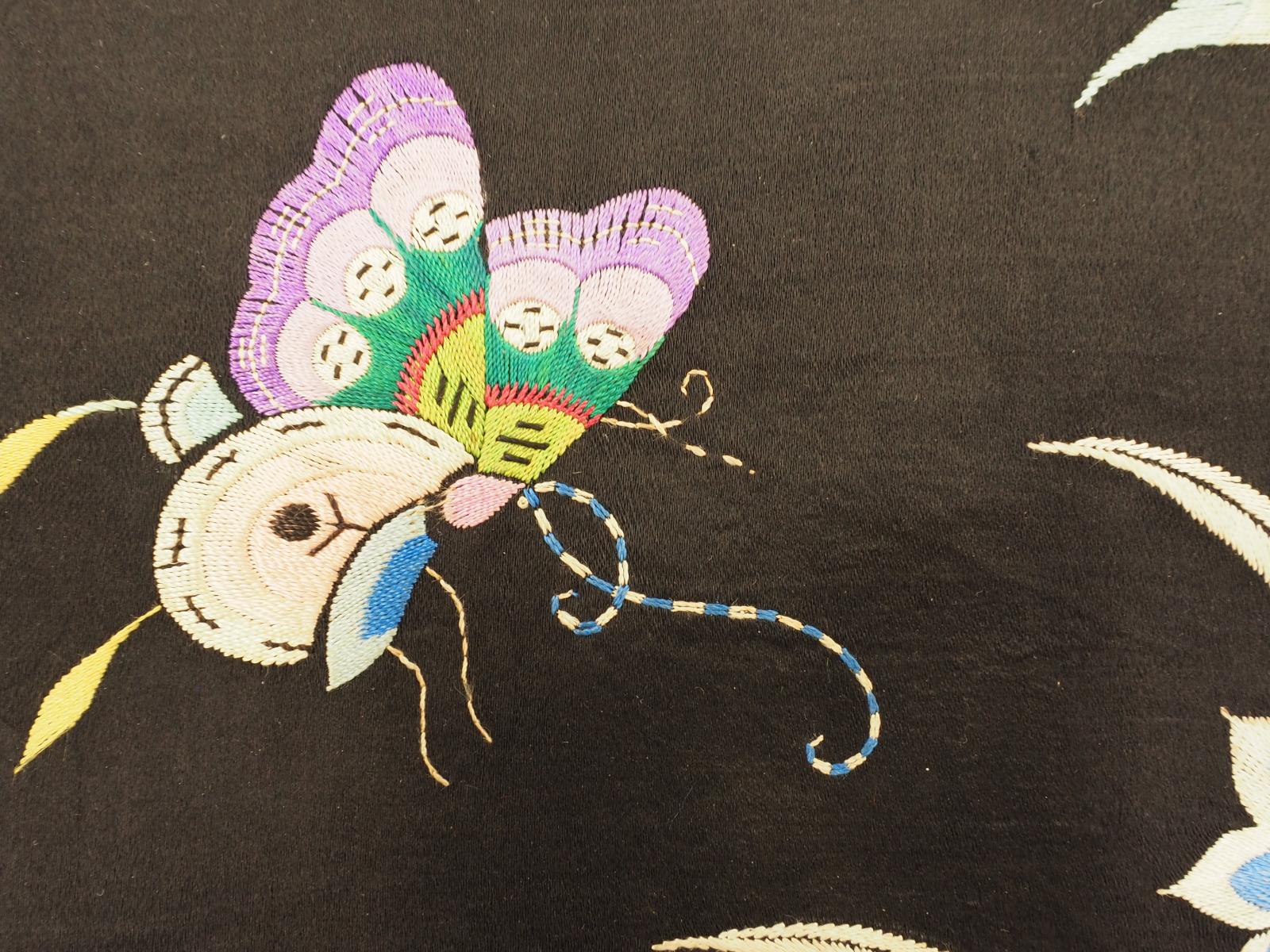 Chinese silk embroidered panel detail