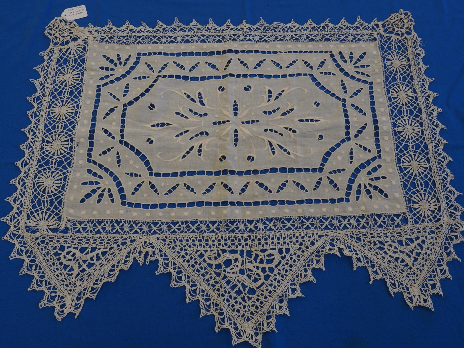 Cutwork and bobbin lace traycloth