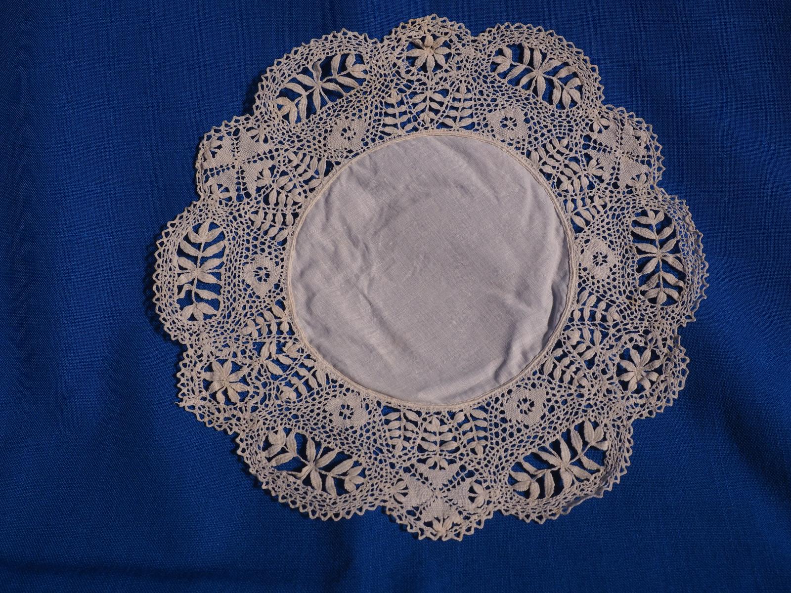 Maltese Bobbin lace mats