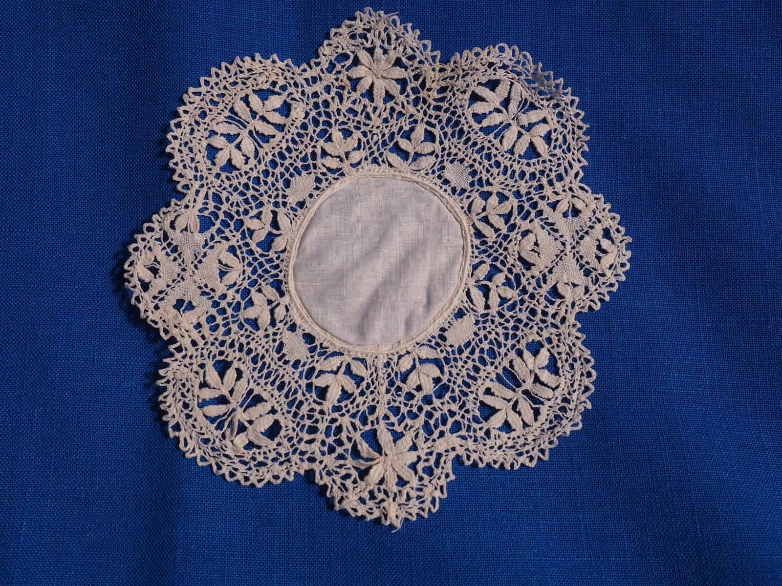 Maltese Bobbin lace mats