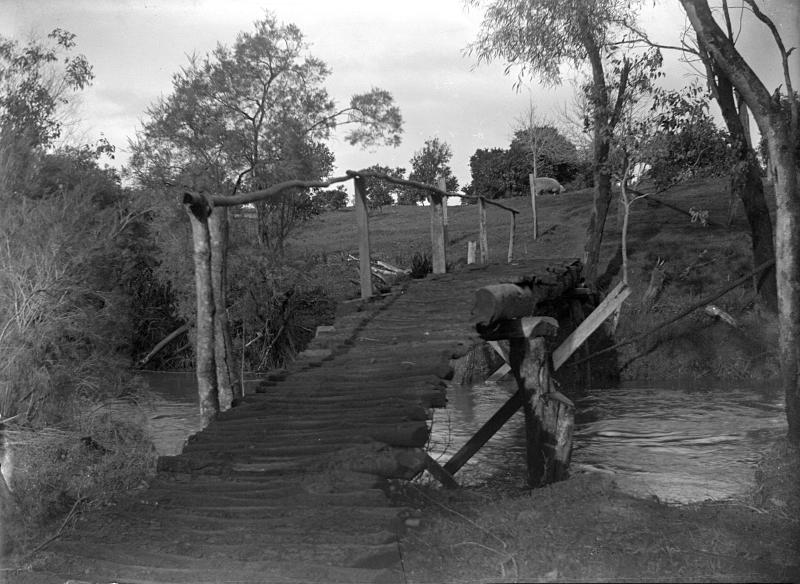 Footbridge over Southern River 