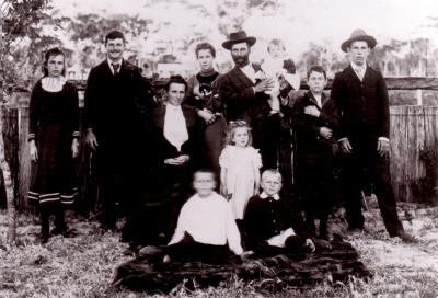 1904 - The Peacock Family taken at their Home Built In 1892, next to where Elders now stands.