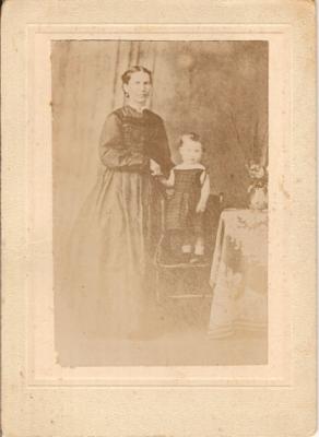 Photograph of Isabella Duncan and child