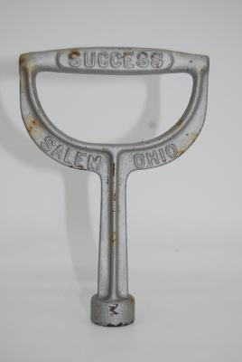 HYDRANT KEY