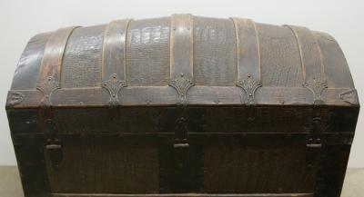 WOODEN CHEST