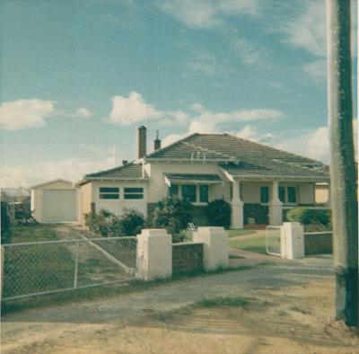 77 The Crescent, and later 21 Templeman Place, Midland.