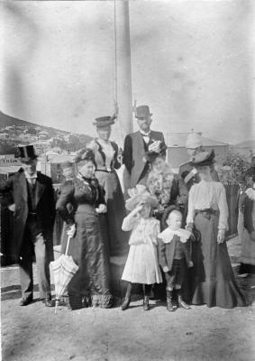 GRIFFITHS, SELINA AND FAMILY GROUP, FLAG POLE 
