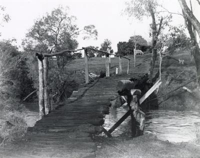 Footbridge over Southern River