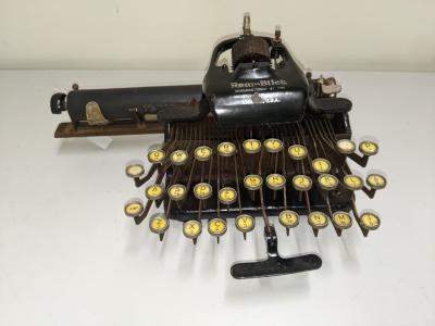 Typewriter, Rem-Blick
