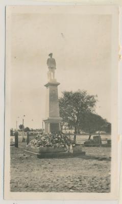 Katanning War Memorial in Prosser Park