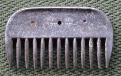 Comb