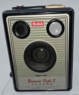 Camera - Brownie Flash II