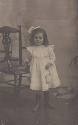 POSTCARD: MARY WEEDEN PORTRAIT