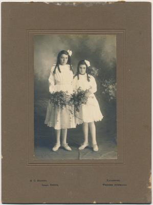 Lena and Alice Turner