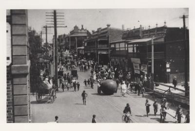 PHOTOGRAPH: PARADE IN ROKEBY ROAD, SUBIACO - 23/10/14