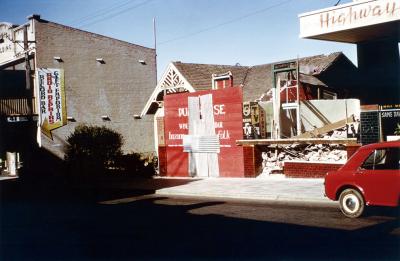 Demolition of Lunt House And Pumphouse Wine Bar Claremont