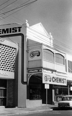 Jacobson's Pharmacy, Bay View Terrace