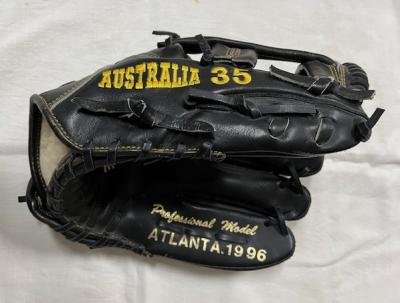 John Moore's Australian baseball team catcher's glove – 1996 Atlanta Olympics 