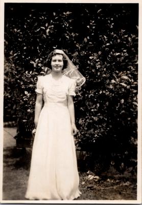 Phyllis Hutton bride 23/2/1941