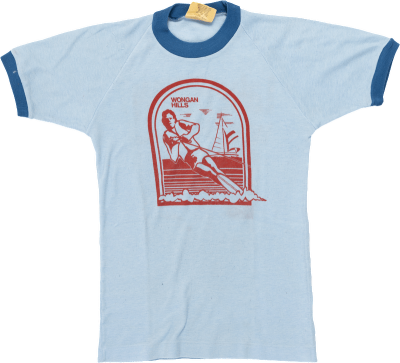 white tshirt with blue collar and sleeve cuffs. Red artwork showing a person waterskiing below the text 'WONGAN HILLS'