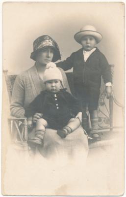 Cradle Quartermaine and two sons 