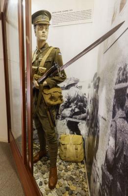 World War 1, Mannequin Display, Gallipoli Dawn, 25 April 1915, 11 Battalion AIF