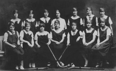 BHS Girls Hockey Team 1925