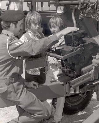 Post 1945, Perth, Irwin Barracks, 7 Field Battery, Public Open Day